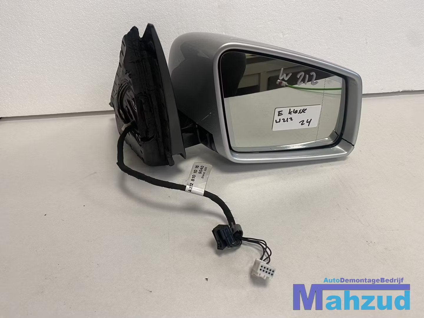 MERCEDES E KLASSE W212 Rechts grijs spiegel right mirror gre, Mercedes-Benz AG, Mercedes-Benz, Utilisé, Mercedesstrasse 120
70372  Stuttgart, DE
