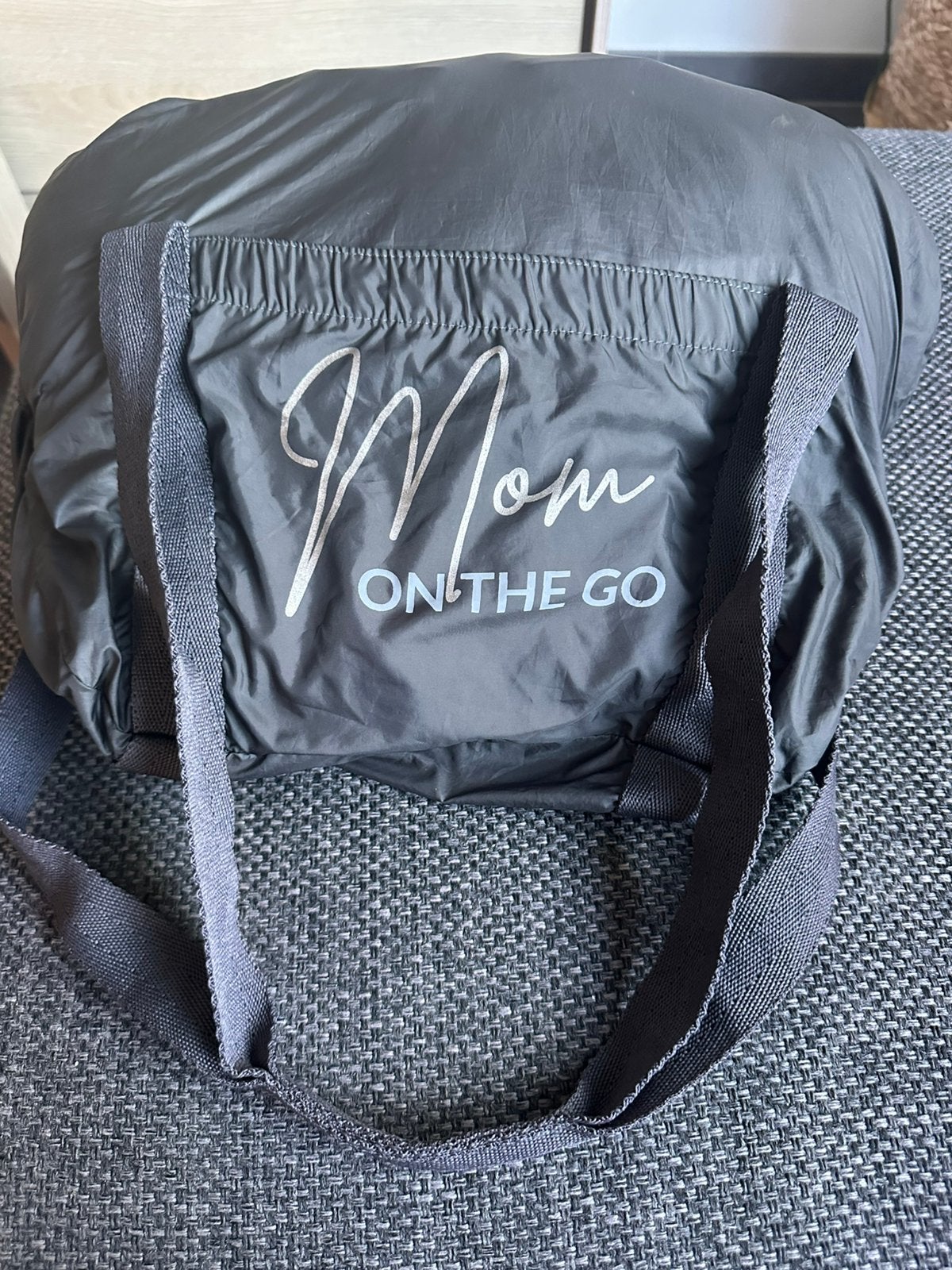 Dommo mom on the go, Kinderen en Baby's, Ophalen, Gebruikt, Voedingskussen, Doomoo
