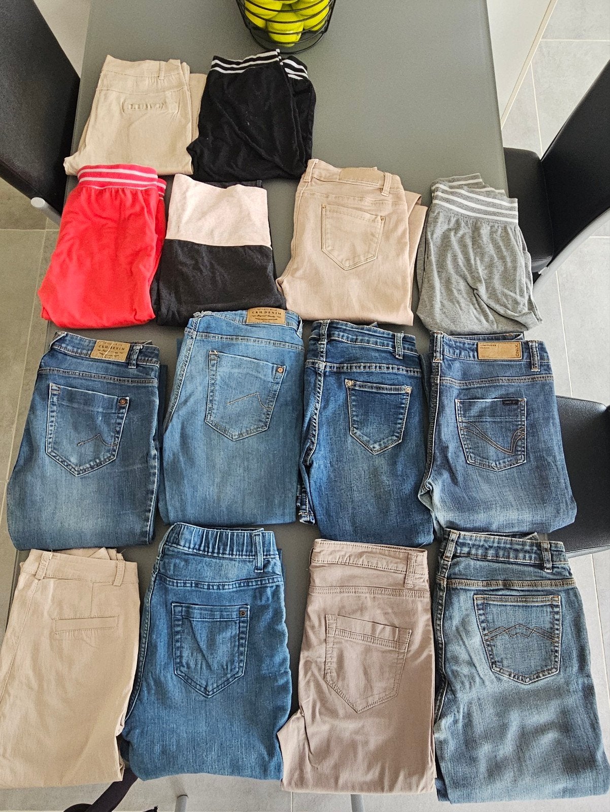 14 damesbroeken maten S-M-L, Vêtements | Femmes, Packs de vêtements pour femmes, Enlèvement ou Envoi