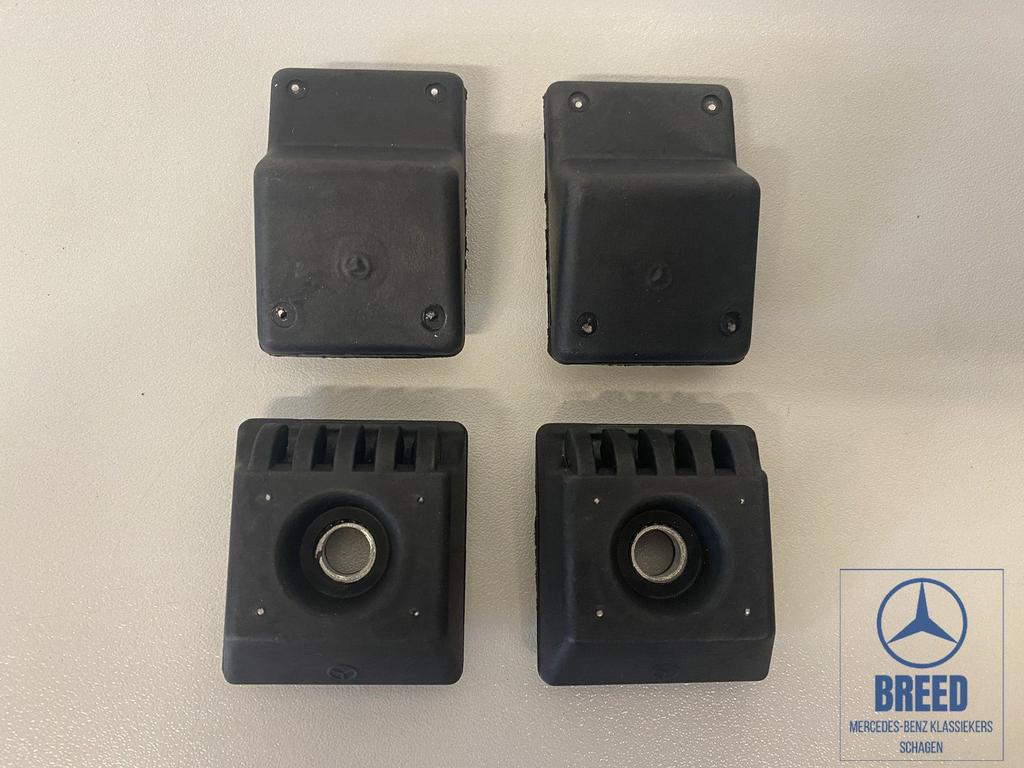 NOS set aanslagrubbers kofferdeksel Mercedes-Benz W124 C124, Nieuw, Ophalen of Verzenden, -, -