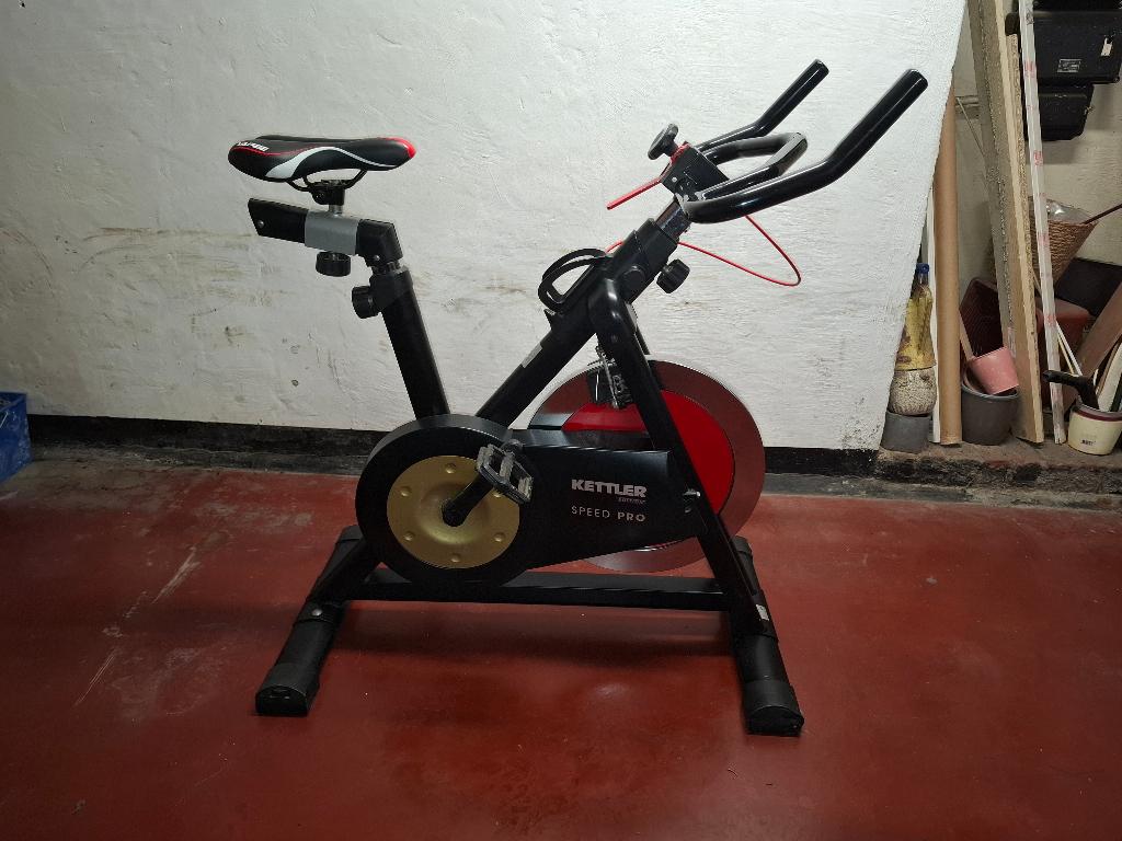 velo d appartement ( entrainement), Vélo de spinning, Jambes, Enlèvement, Utilisé