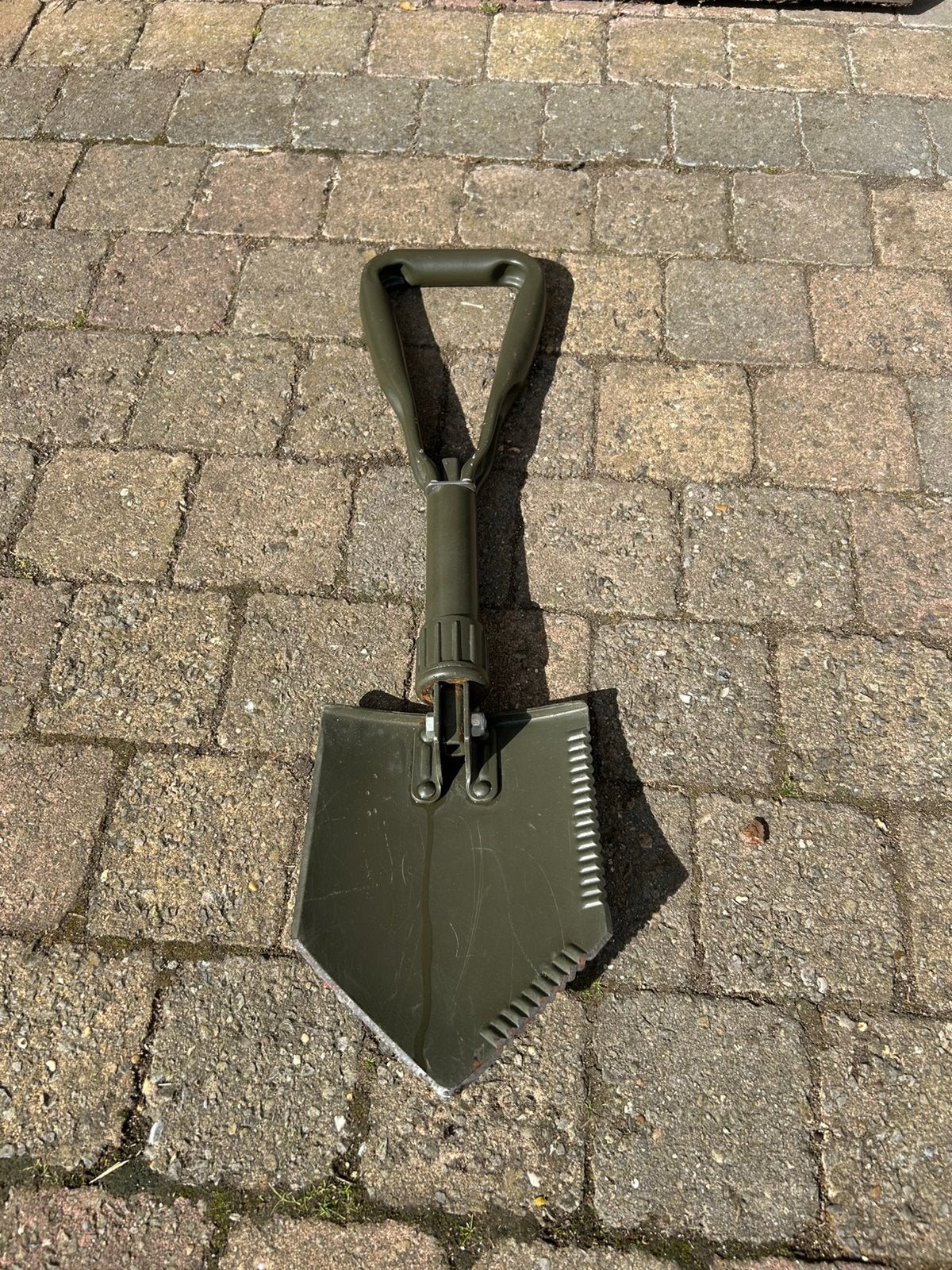 Pelle pliante kaki, Enlèvement ou Envoi