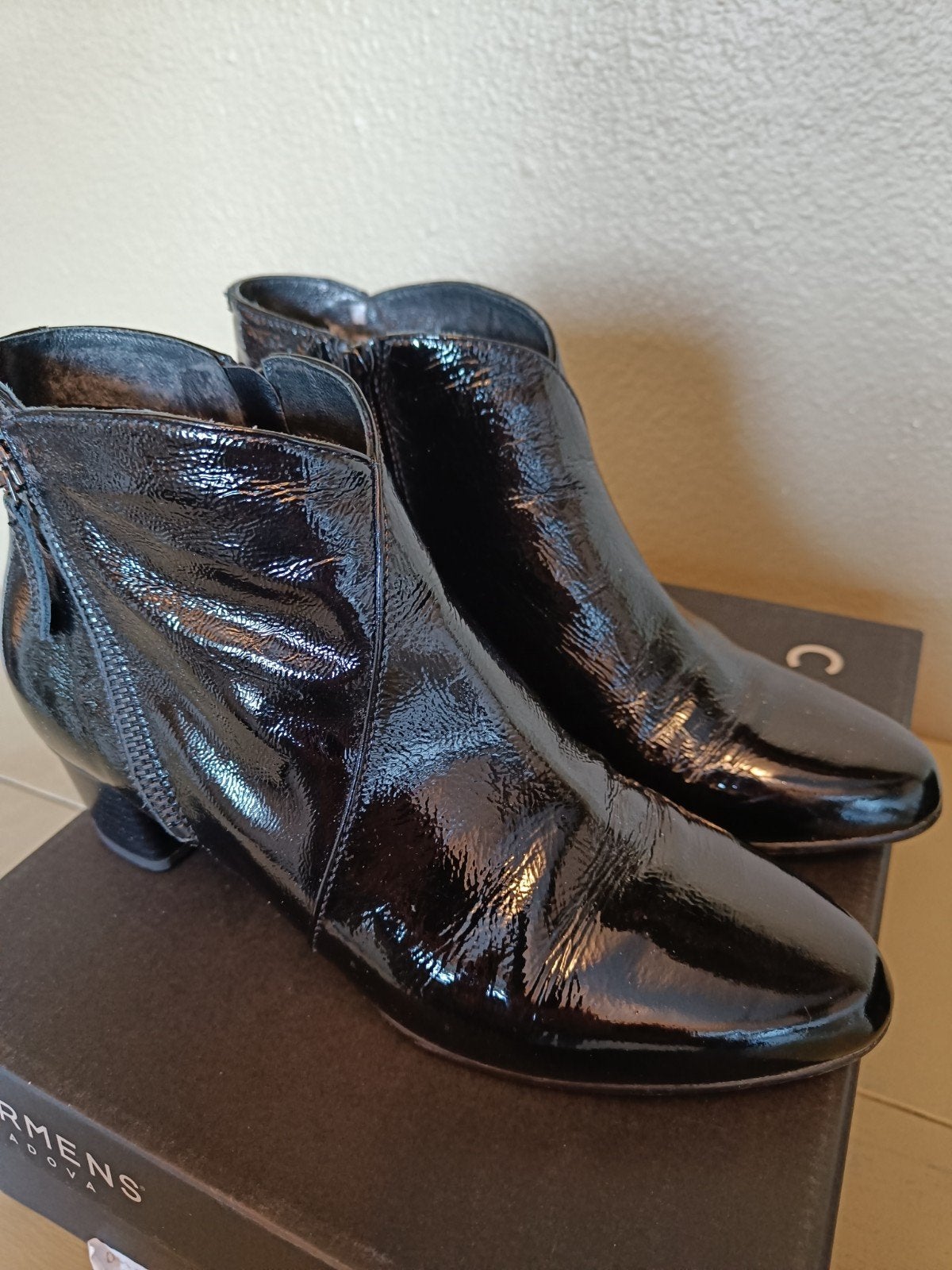 Enkellaarsjes..zwart.. leder, Kleding | Dames, Schoenen, Ophalen of Verzenden, Zwart