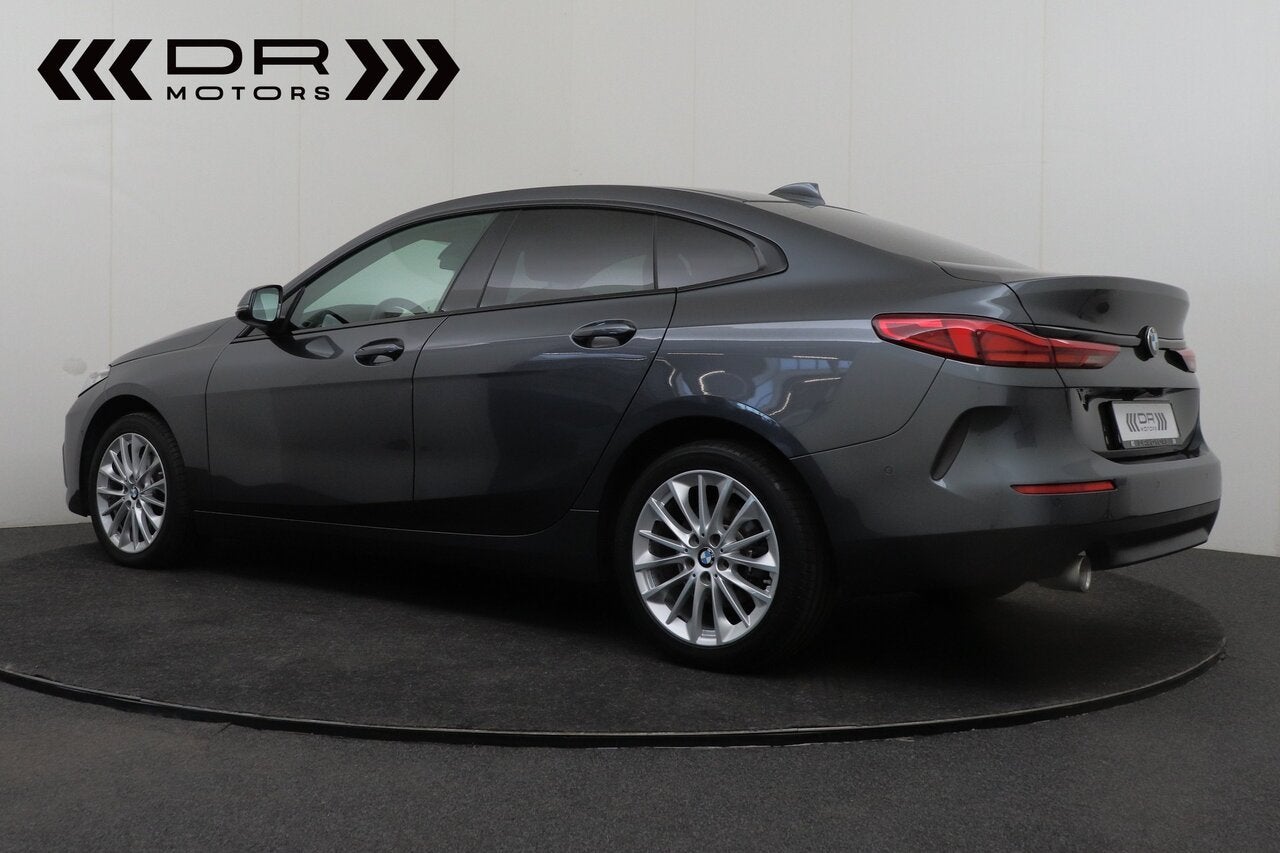 BMW 216 Gran Coupé GRAN COUPE - AUTOMAAT - LEDER - APPLE CA, Auto's, Xenon verlichting, Bedrijf, 5 deurs, 3 cilinders