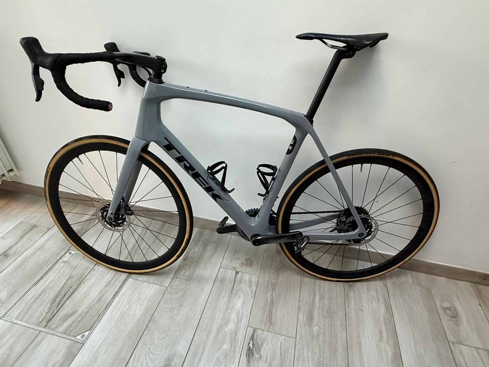 Trek Domane SL7 Axis Gen4, Vélos & Vélomoteurs, Enlèvement, Comme neuf