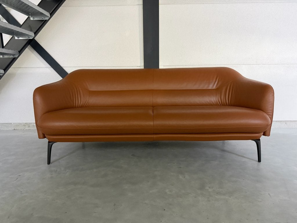 Leolux Lindo – Cognac Leder – Zeer goede staat, Huis en Inrichting, Zetels | Zetels, Ophalen, Pode Jori Harvink, Driepersoons
