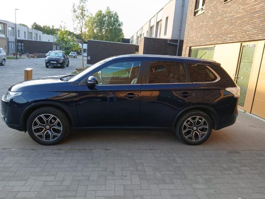 Mitsubishi Outlander 2.2 DI-D 7 places, 4 roues motrices !, Autos, Mitsubishi, Cuir, Euro 5, Achat, Outlander