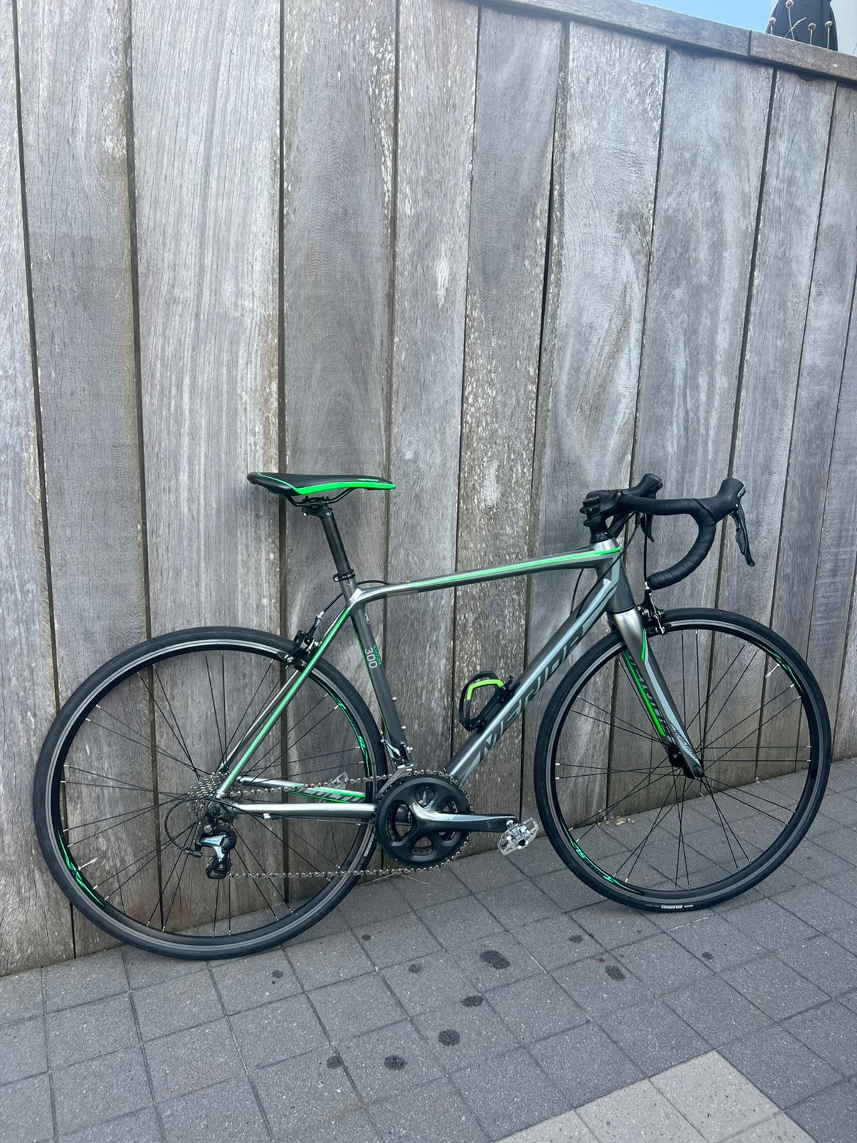 Merida scultura 300, Vélos & Vélomoteurs, Vélos | Vélos de course, Autres marques, Frein sur jante, Aluminium, Comme neuf