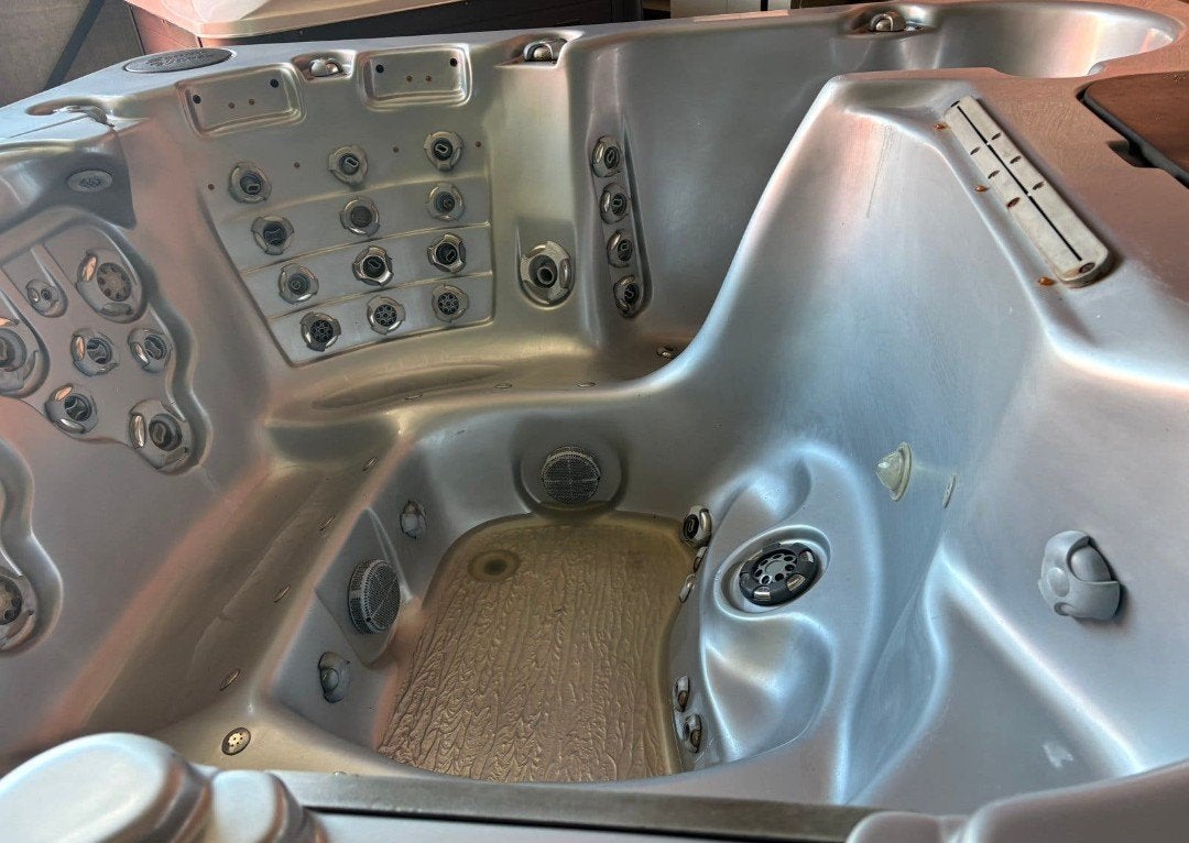Jacuzzi - 5-6 personen. Gratis levering in heel Belgie., Enlèvement