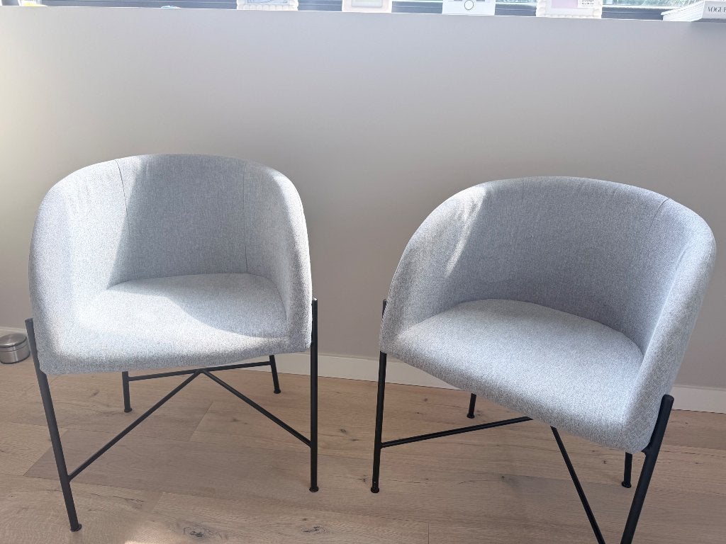 4 Eetkamer stoelen van  westwing, Maison & Meubles, Chaises, Gris, Enlèvement, Utilisé, Quatre