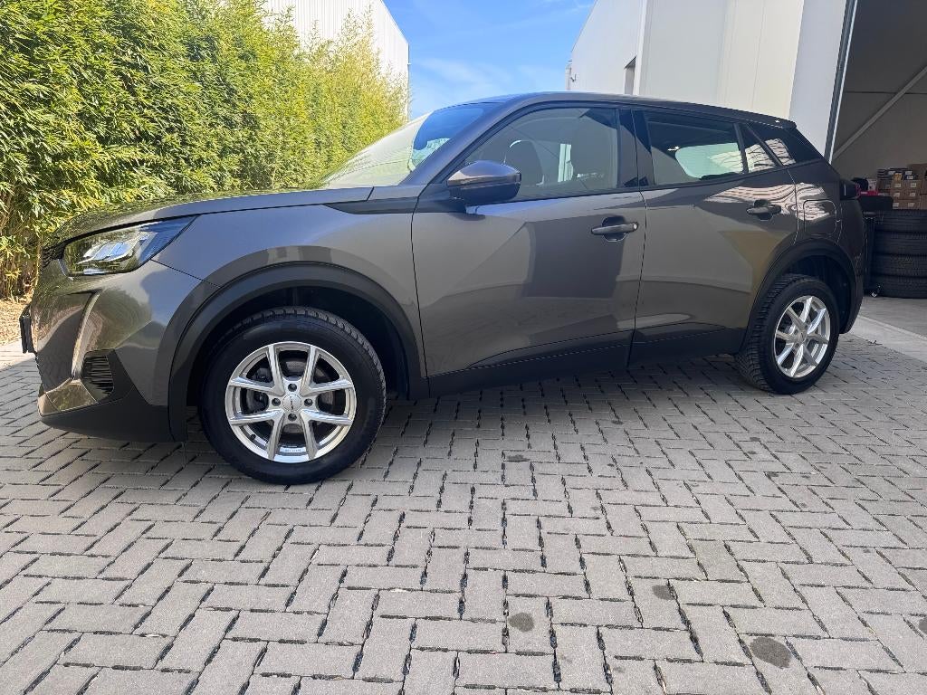 Peugeot 2008, Stof, Euro 6, 1199 cc, https://public.car-pass.be/vhr/da27bdbf-832a-494a-9d40-8b9db4bafcc4