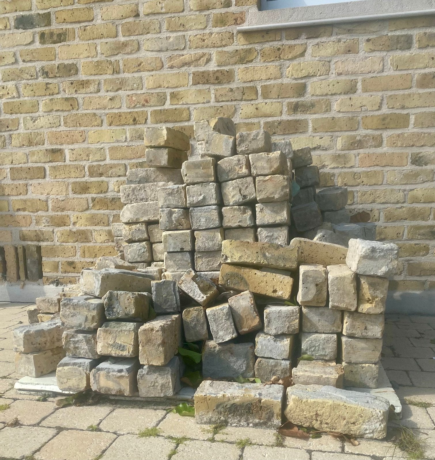 Oude gevelstenen, Ophalen, Zo goed als nieuw