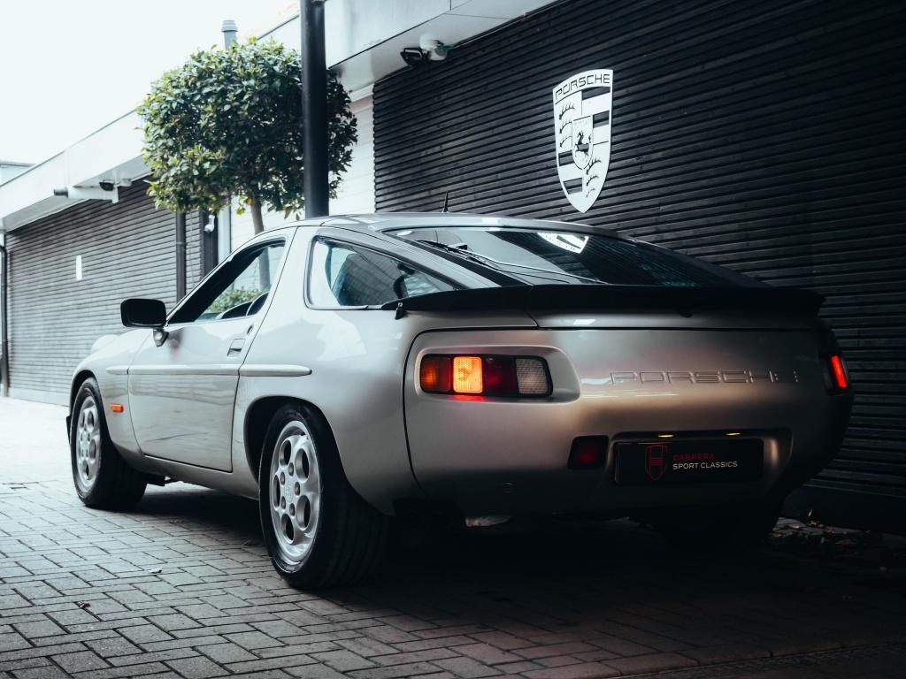 Porsche 928 S Coupé manual gearbox 4.7 S Coupé, Cuir, Argent ou Gris, Achat, Boîte manuelle