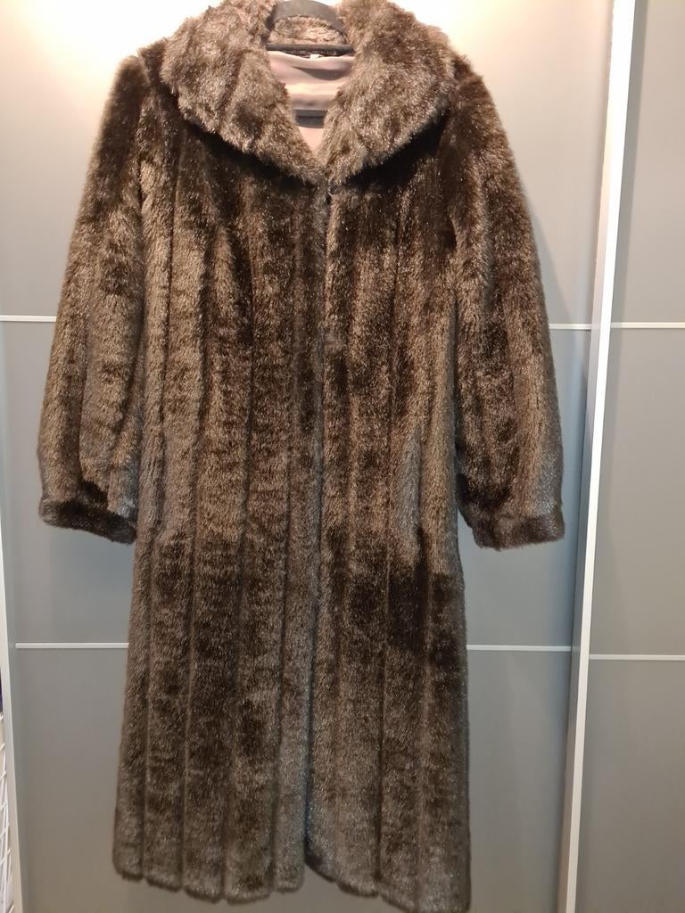 Manteau en fourrure, Comme neuf, Brun, Enlèvement, Taille 42/44 (L)