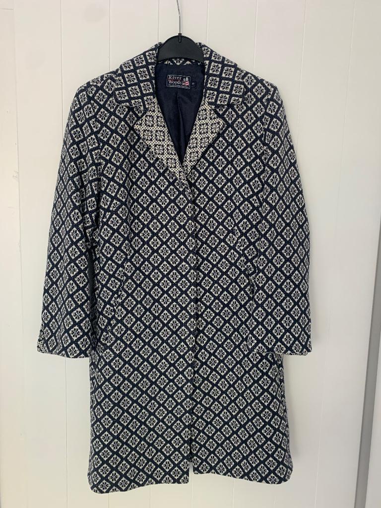 River Woods halflange mantel blauw wit patroon nieuw, Kleding | Dames, Blauw, River Woods, Nieuw, Ophalen of Verzenden