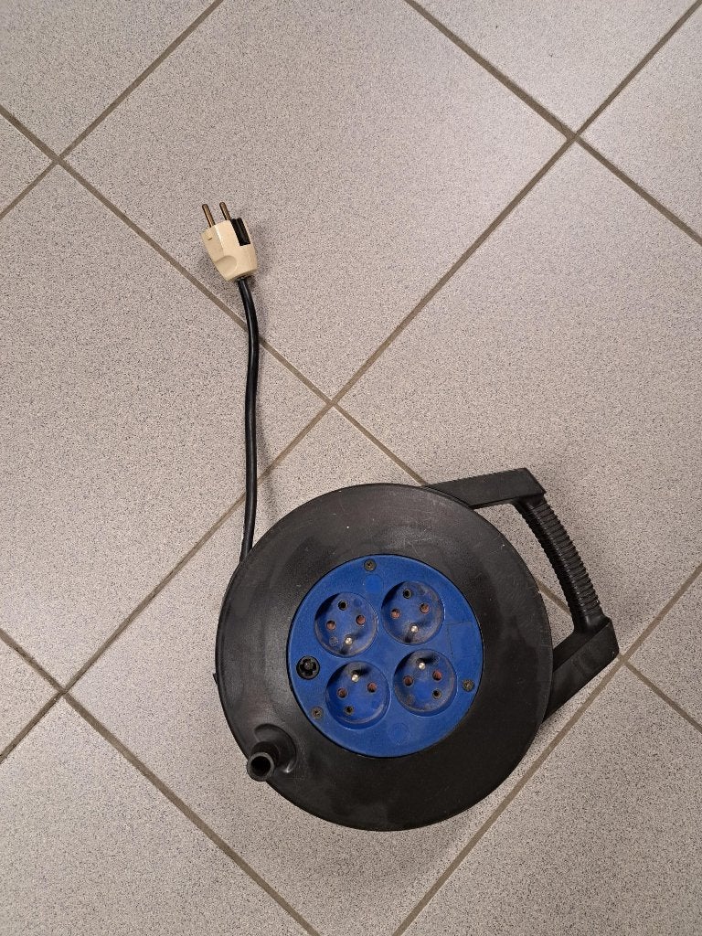 Elektriciteitskabel op haspel, Doe-het-zelf en Bouw, Ophalen, Gebruikt, Kabelhaspel