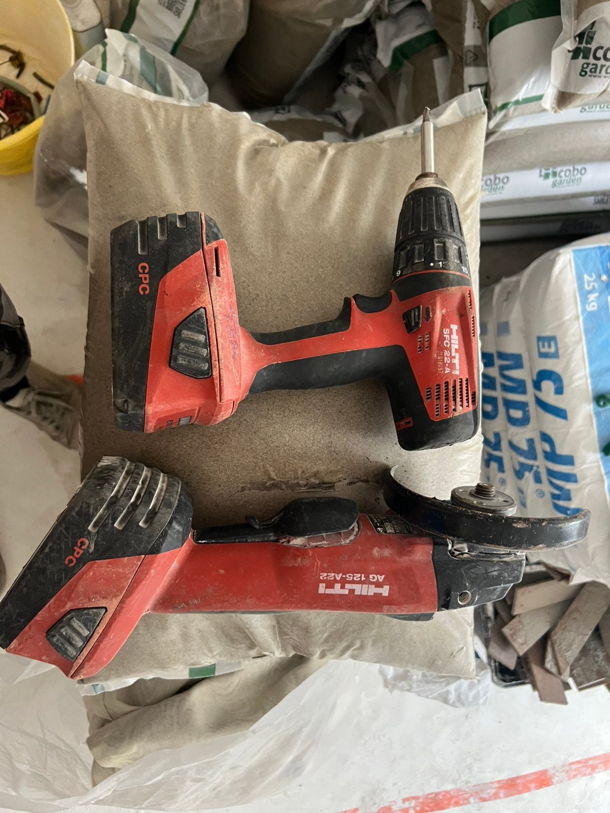 hilti vijsmachine en haakse slijpmachine accu, Doe-het-zelf en Bouw, Ophalen, Gebruikt