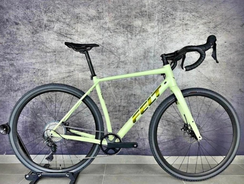 Gravel felt breed 30 taille 61 (xxl), Vélos & Vélomoteurs, Autres marques, Vitesses, Comme neuf, Enlèvement
