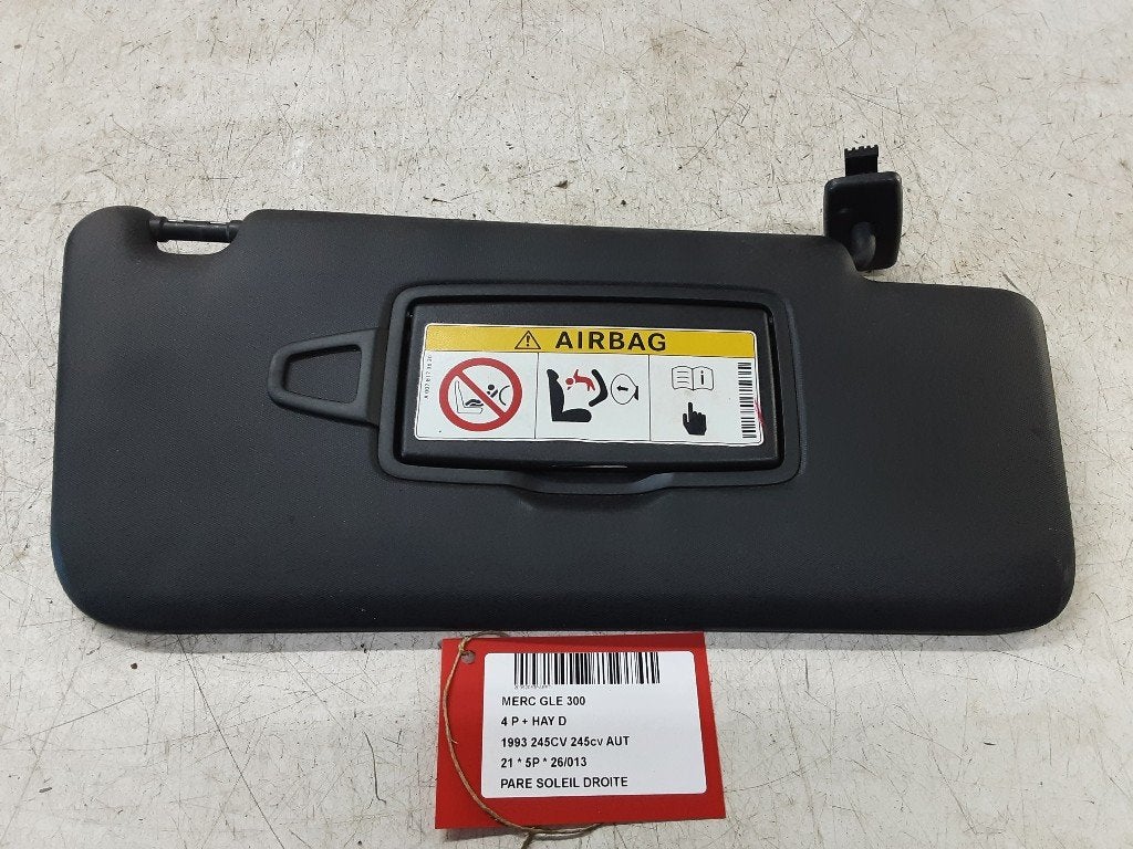 ZONNEKLEP RECHTS Mercedes-Benz GLE (V167) (01-2018/05-2021), Gebruikt, Mercedes-Benz, Mevr. I. Hauben, Rue de l'Espoir 34 34
4030  GRIVEGNÉE, BE