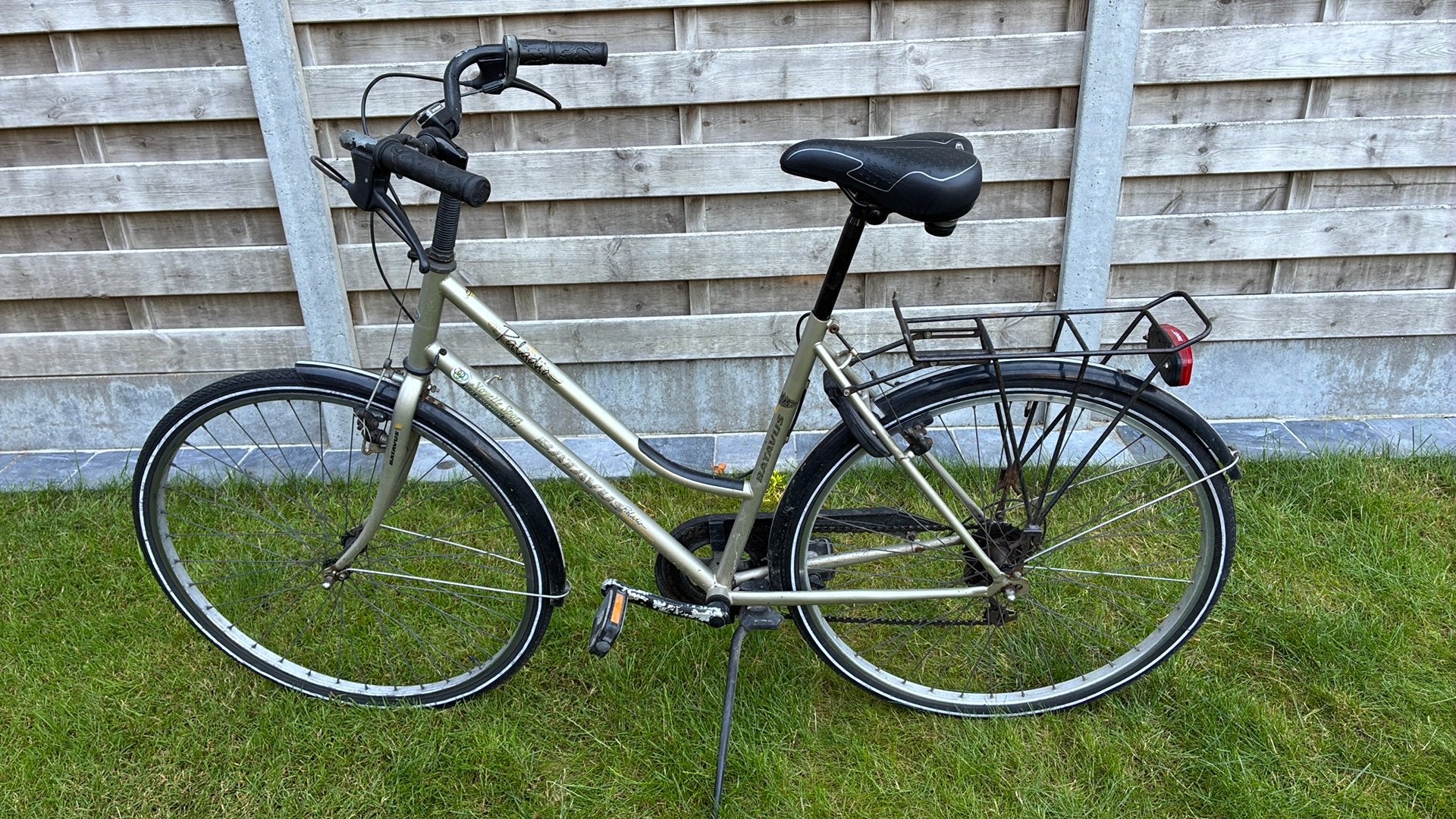 Batavus paladio studentenfiets, Gebruikt, Velgrem, Versnellingen, Batavus