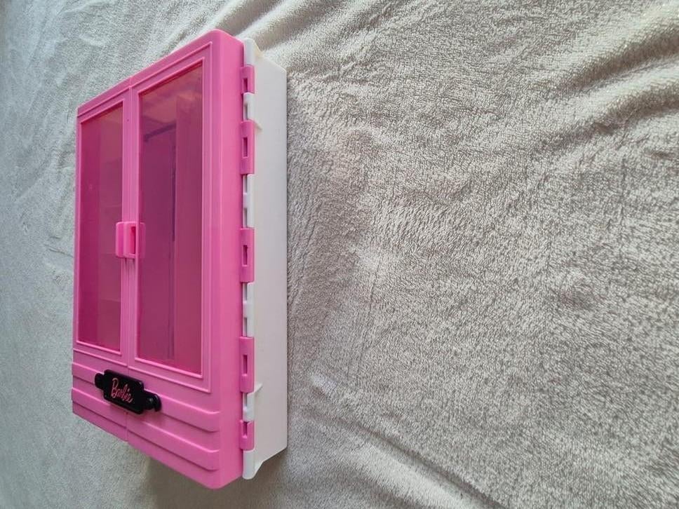 Barbie-kledingkast