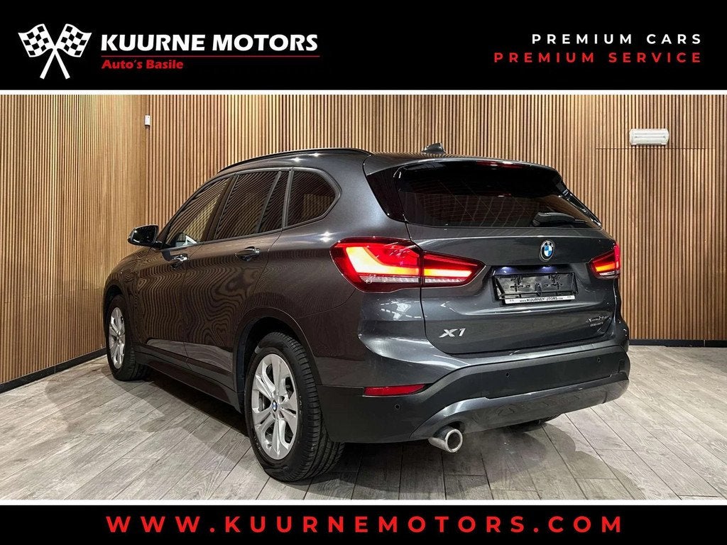BMW X1 xDrive25e Leder/Led/Hud/Gps/Cam/Pdc *1j garantie*, 4 deurs, Gebruikt, Leder, Bedrijf