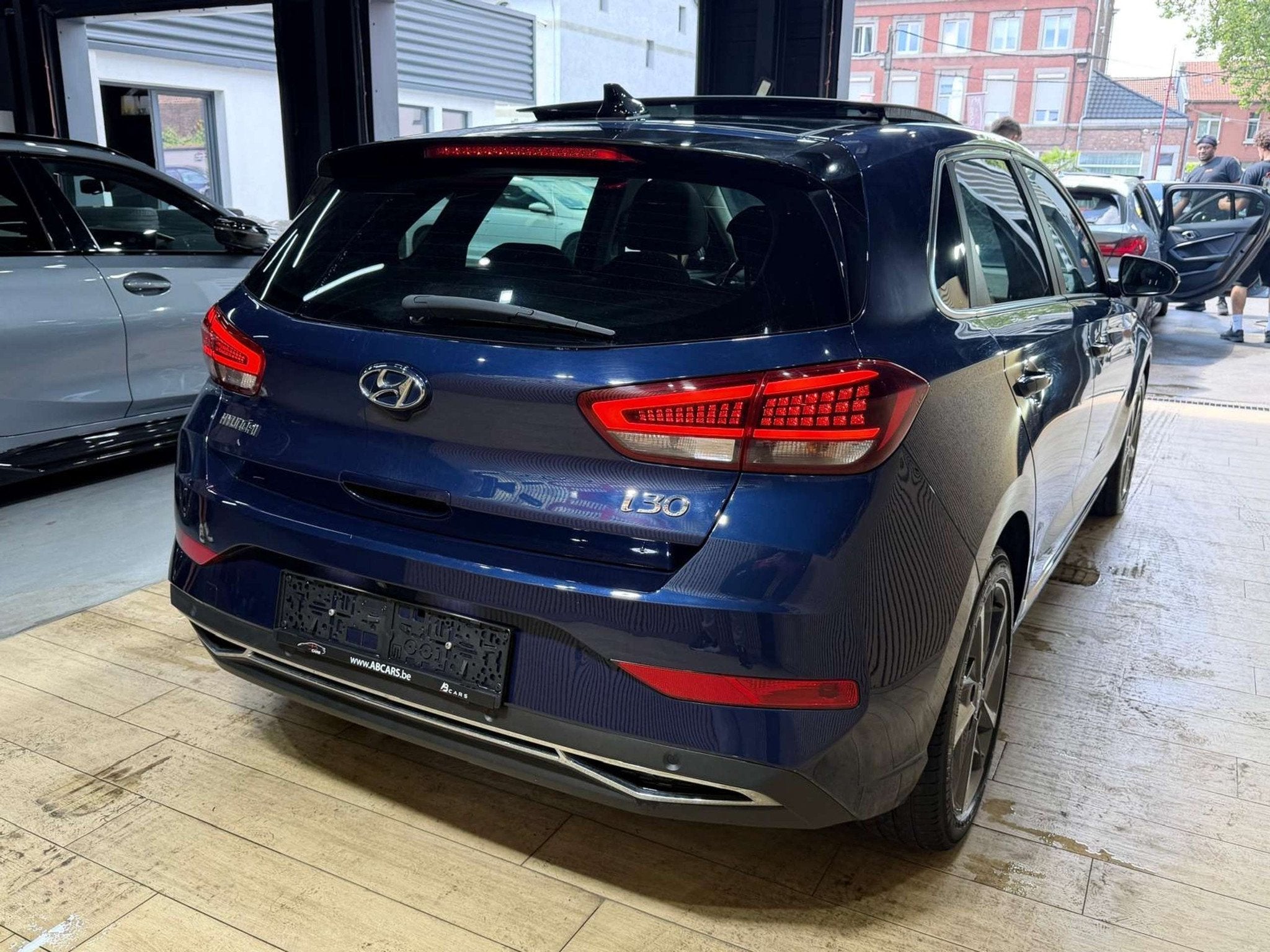 Hyundai i30 1.6 CRDi MHEV SPORT * GARANTIE 12 MOIS *, Auto's, Gebruikt, 4 cilinders, Leder, https://public.car-pass.be/vhr/267d502c-f159-44a2-8a47-bb225d1ce611
