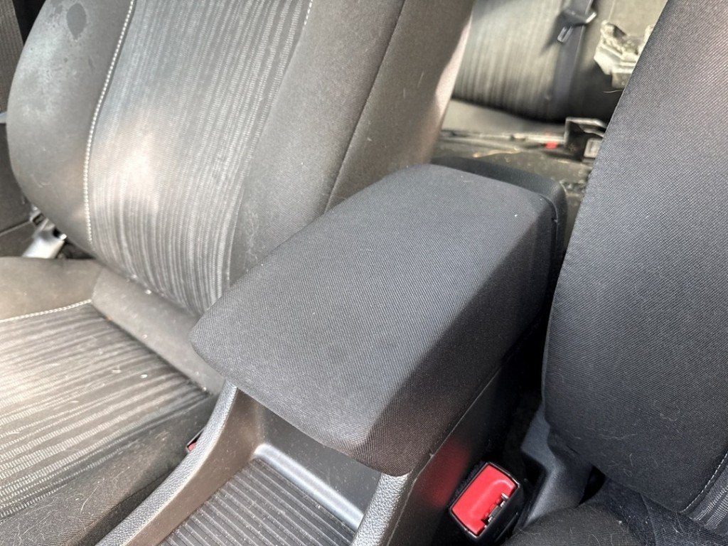 ARMLEUNING Opel Astra J Sports Tourer (PD8 / PE8 / PF8), Gebruikt, Opel, Opel Automobile GmbH, Kontakt-opel@opel.com