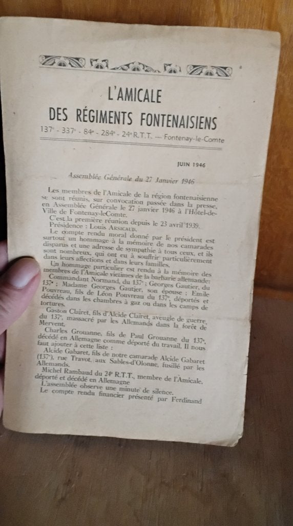 Militaria 14 18, Enlèvement ou Envoi, Armée de terre, Livre ou Revue