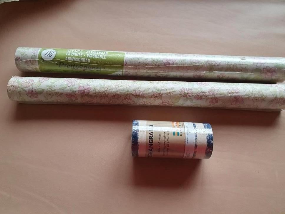 2 rouleaux de papier peint identiques, Enlèvement ou Envoi, Blanc, Klassiek