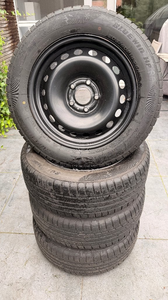 Set winterbanden op velg, Ophalen, Gebruikt, 16 inch, Banden en Velgen