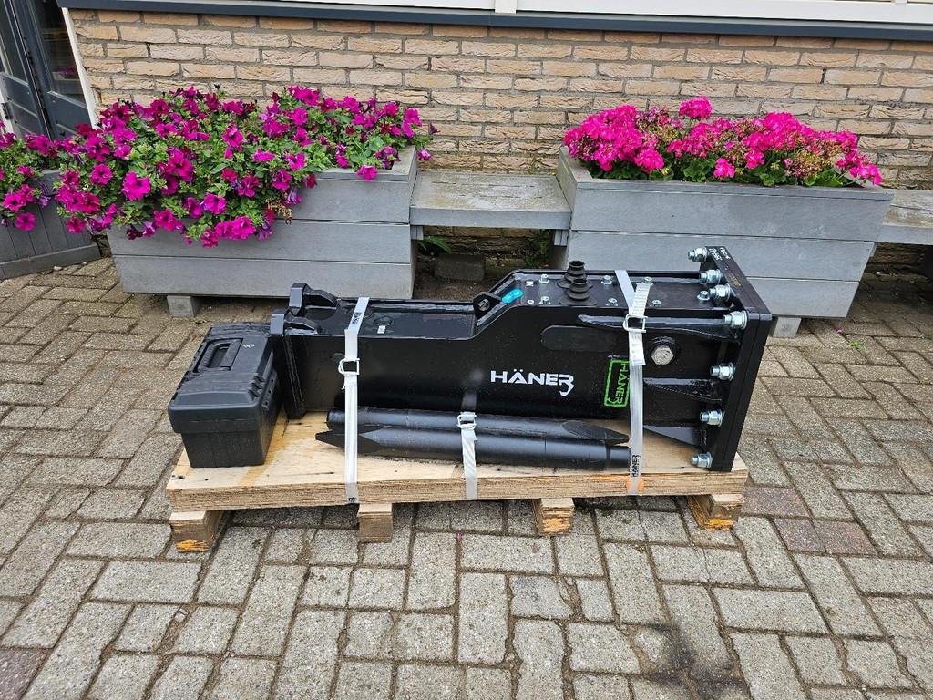 Haner HX700A WE1354, Zakelijke goederen