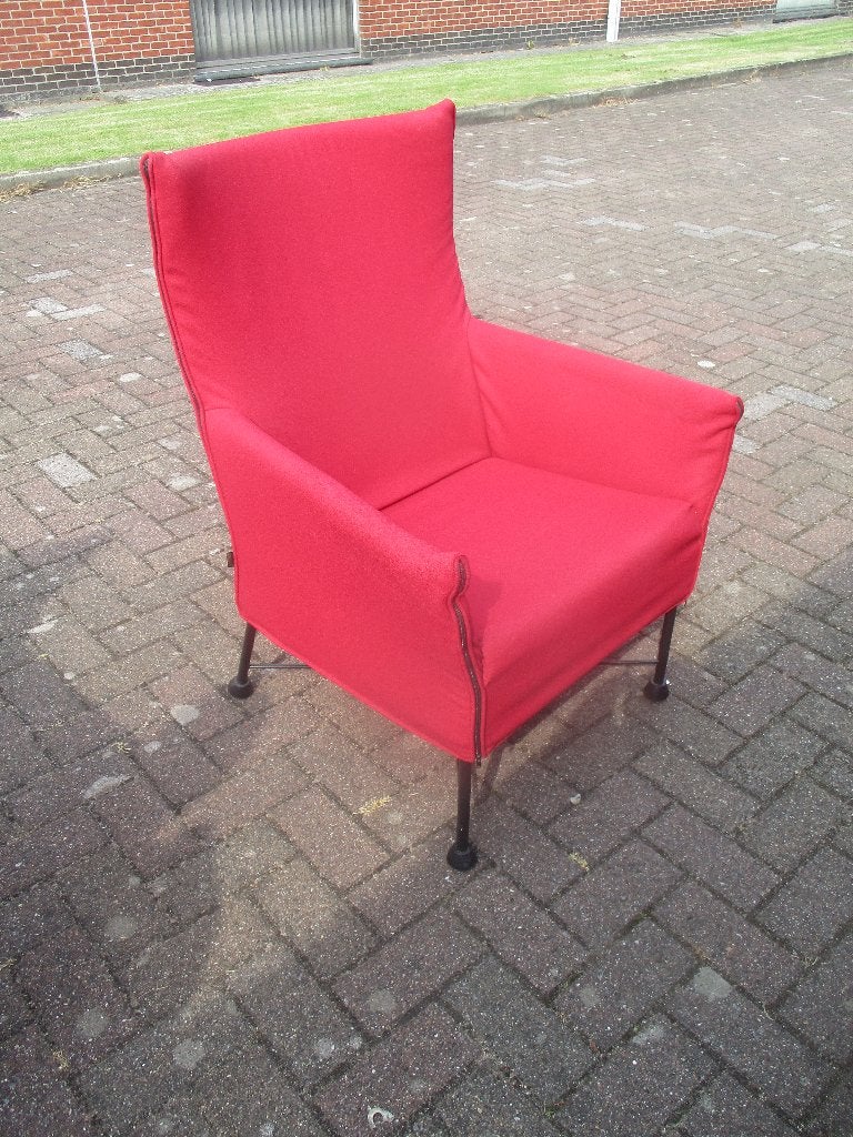 Charly fauteuil, Gerard Van den Berg voor Montis, Enlèvement
