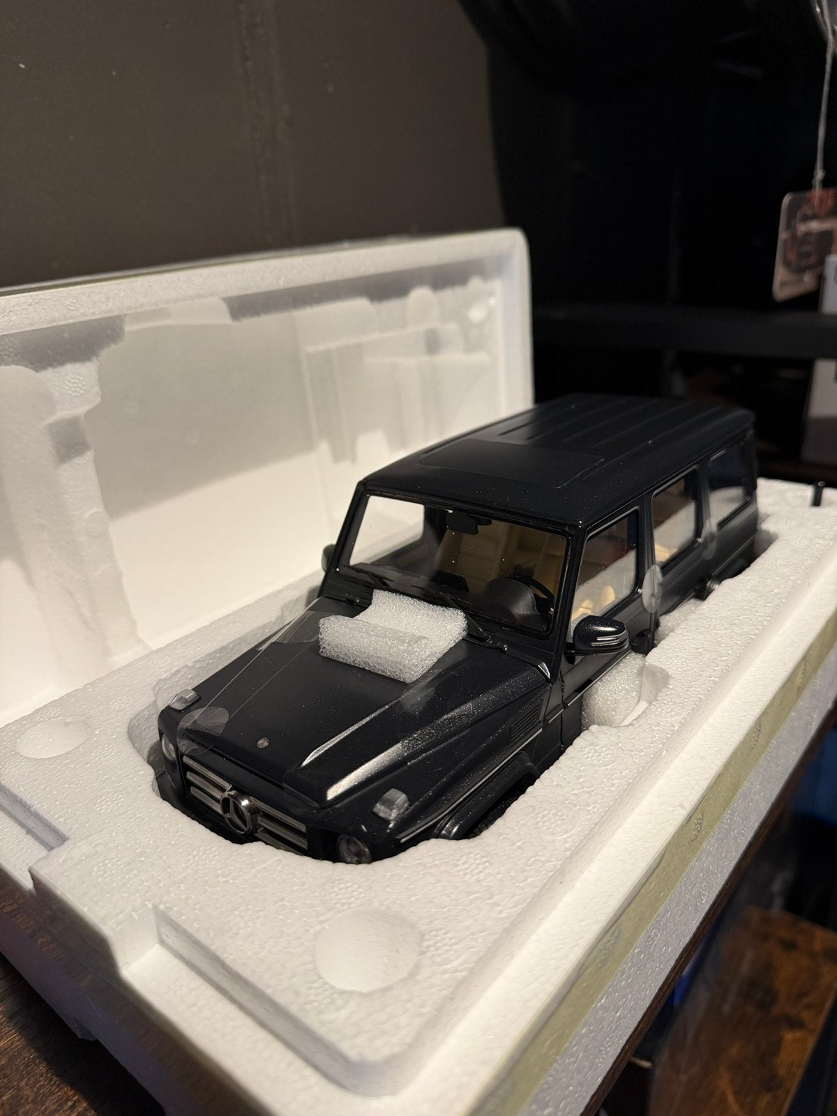 Iscale Mercedes G- klasse 1 of 500, Hobby en Vrije tijd, Ophalen of Verzenden, Zo goed als nieuw
