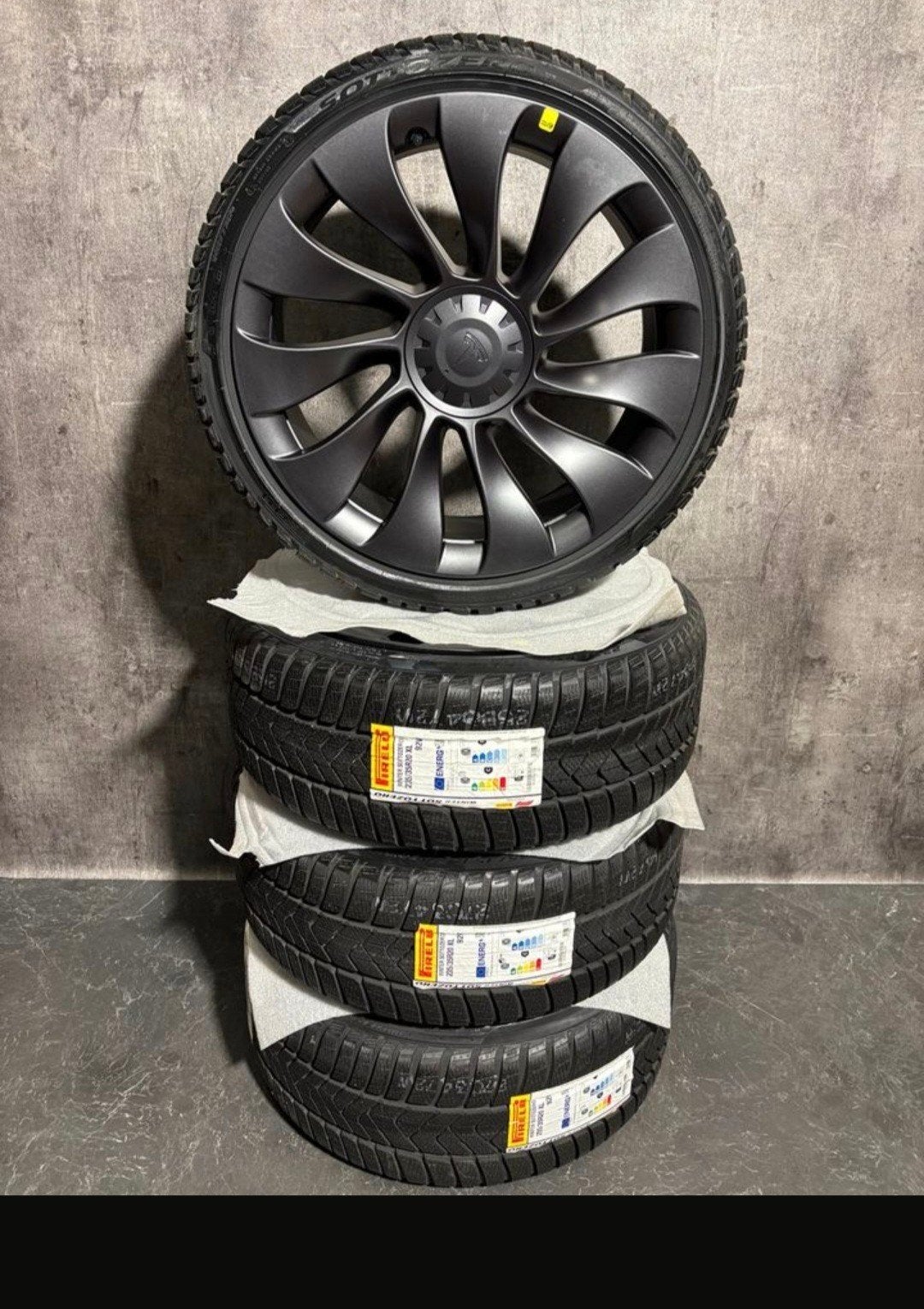 Tesla model 3 Nieuw, Auto-onderdelen, Banden en Velgen, Nieuw, 235 mm, 20 inch