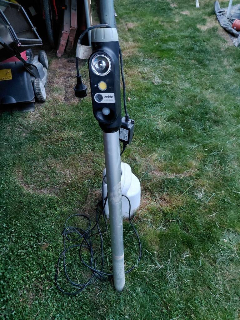 Reiger verjager. Electrisch.  Maakt geluiden waar reiger van