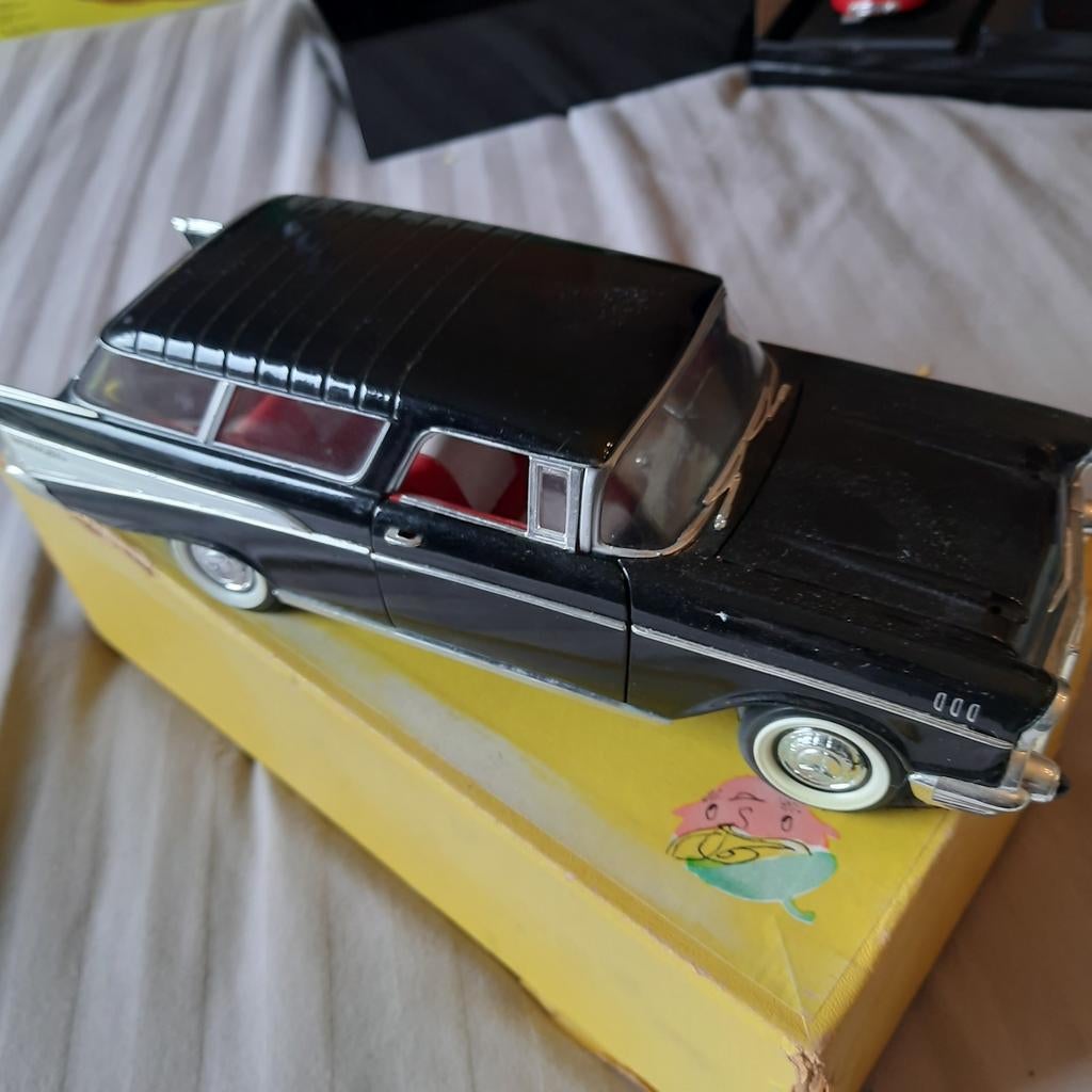 CHEVROLET NOMAD 1957 *ROAD TOUGH 1/18* TRÈS BON ÉTAT*, Enlèvement, Comme neuf, Voiture, Autres marques
