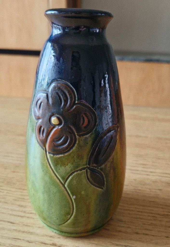 Schattig vaasje in Vlaams aardewerk (Laigneil), Antiek en Kunst, Ophalen of Verzenden