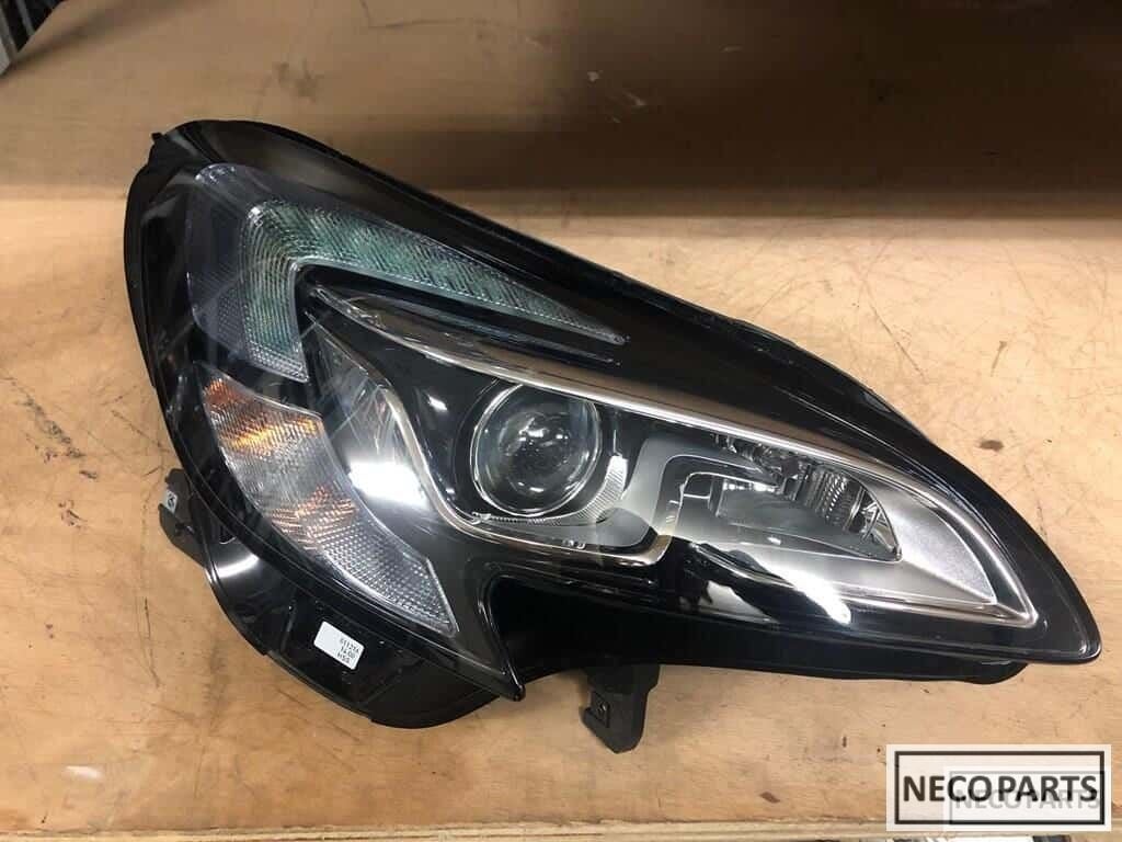 Opel Corsa e xenon led koplamp rechts origineel compleet, -, Opel, Utilisé, -