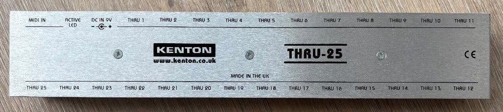 Kenton THRU-25, Muziek en Instrumenten, Midi-apparatuur, Ophalen of Verzenden, Zo goed als nieuw