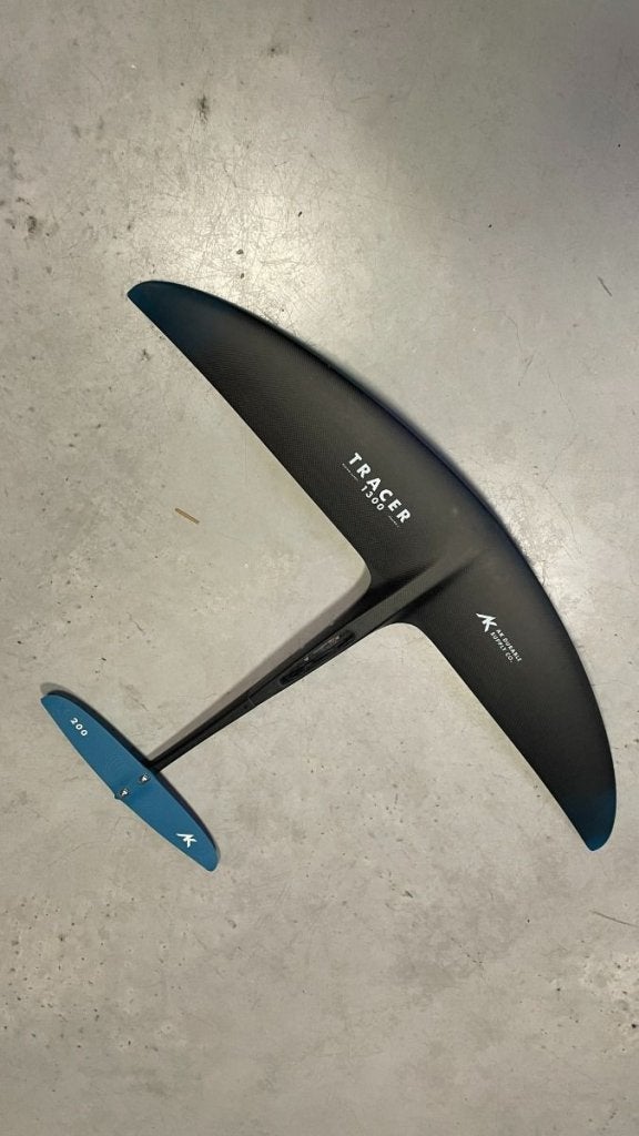 Ak Foil Tracer V3 1300 Plane (Showroom Model), Watersport en Boten, Wingsurfen