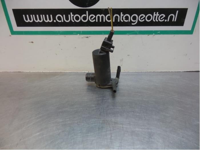 Ruitensproeierpomp voor van een Ford Fiesta (Fiesta 02-), Gebruikt, -, -, Ophalen of Verzenden