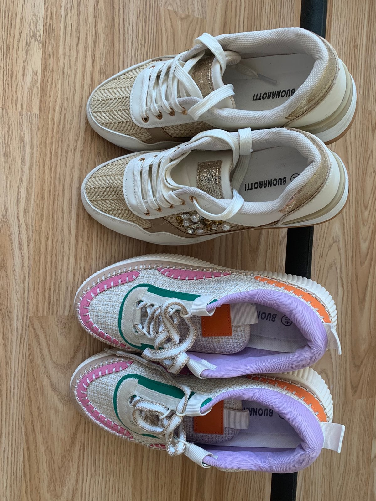 Te koop, bruin en eentje met kleur, maat tss 40 en 41,, Ophalen, Bruin