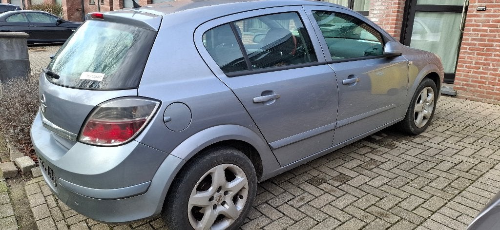 Opel Astra 1.6 Benzine, Euro 4- Bj 2008- LEZ, Auto's, Stof, Zwart, 1600 cc, 5 deurs