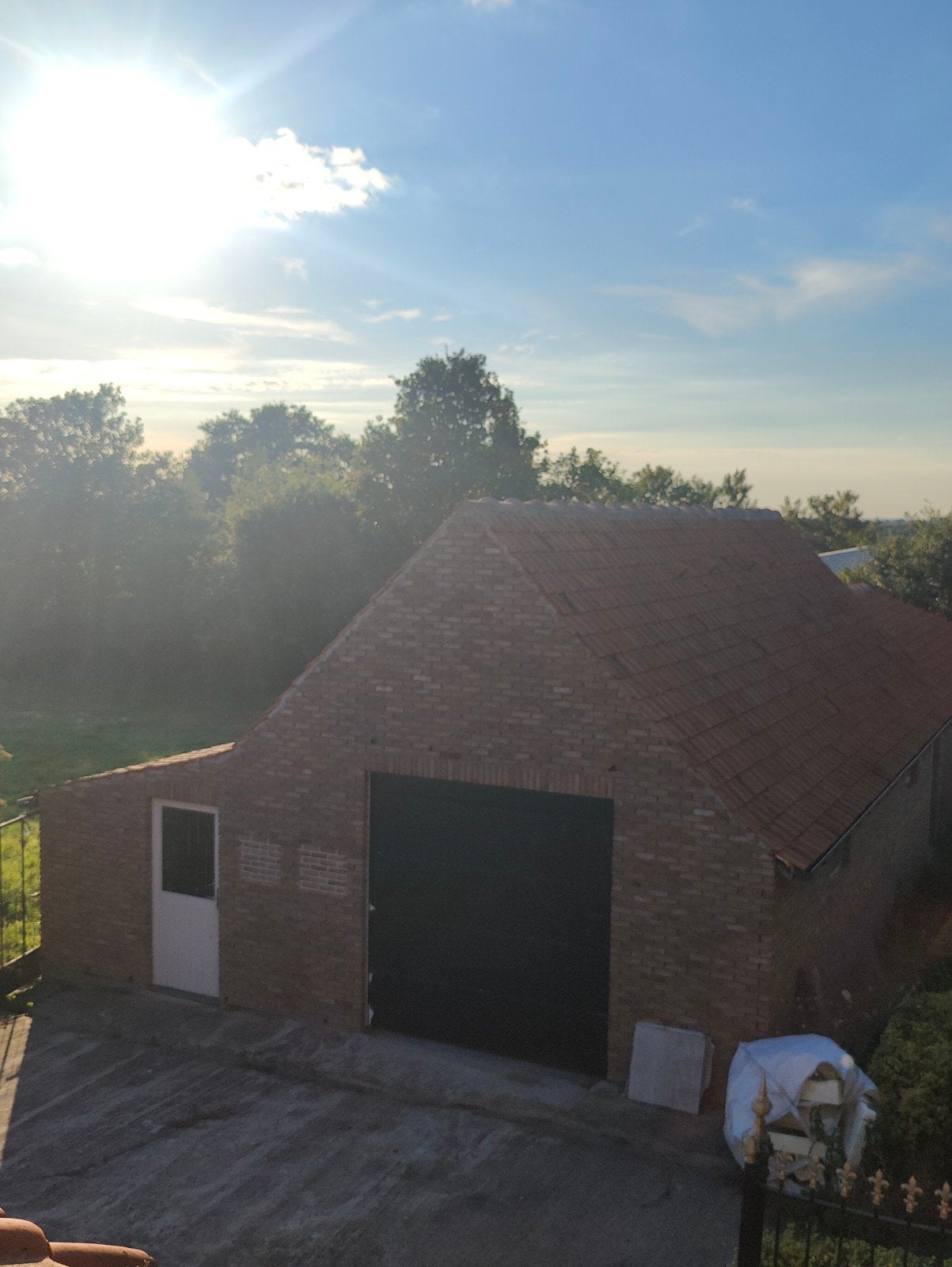 Garage te huur 128m², Immo, Garages & Places de parking