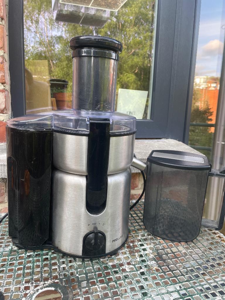 Extracteur de jus Proline JE400, Enlèvement, Utilisé, Électrique
