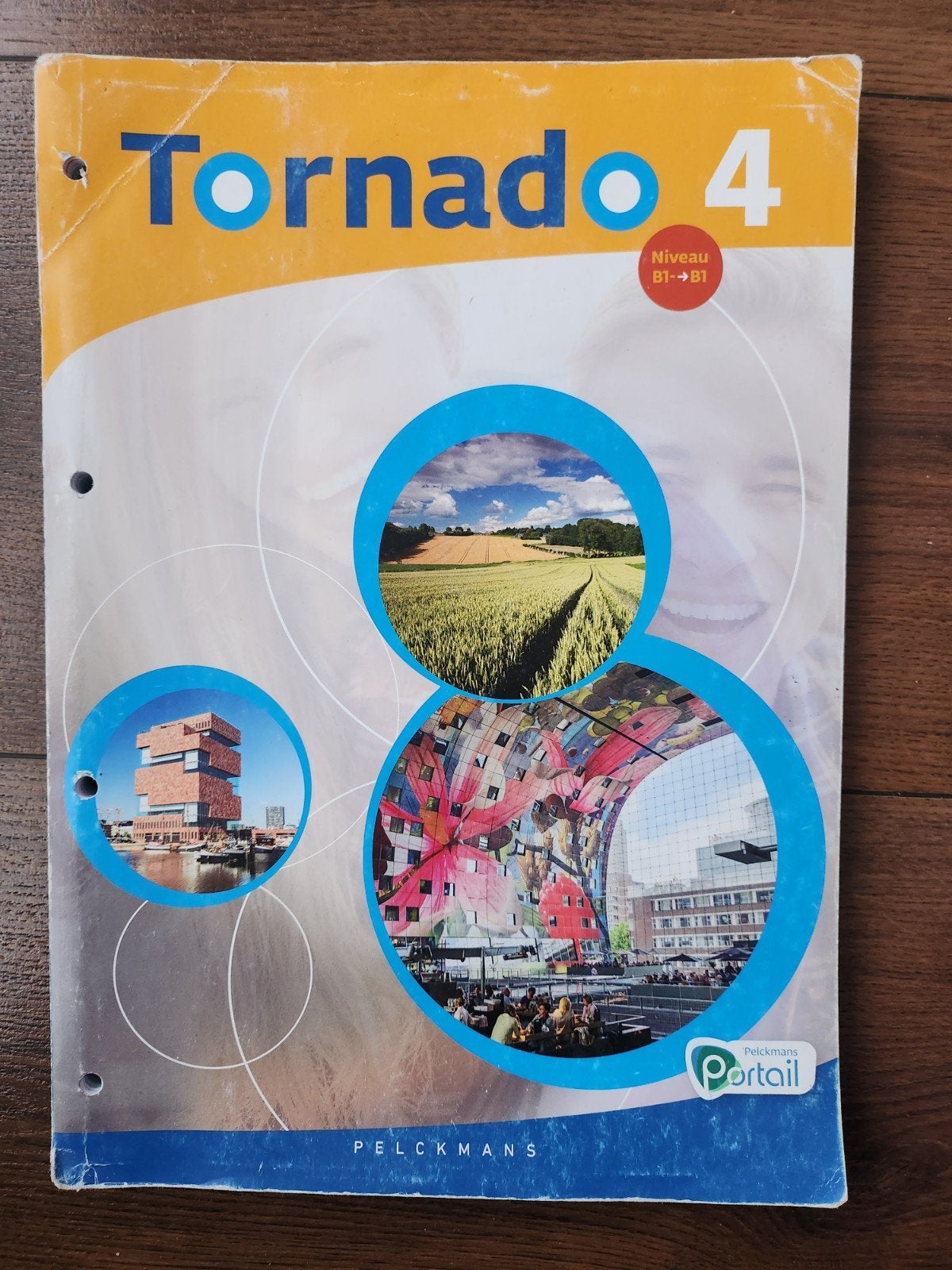 Tornado 4, Livres, Enlèvement, Comme neuf, Secondaire, Néerlandais