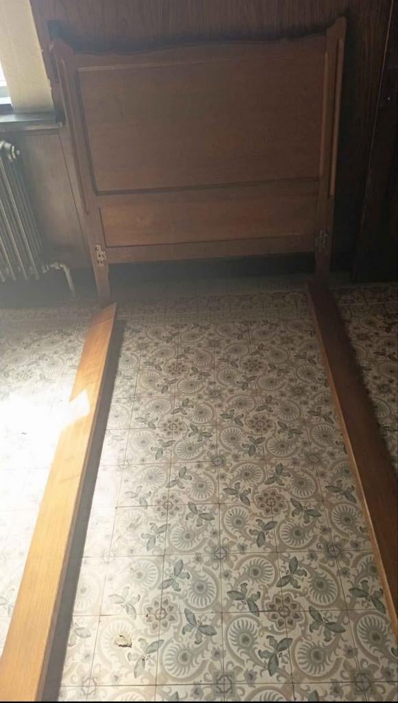 Lit 1 personne avec sommier et matelas, Enlèvement