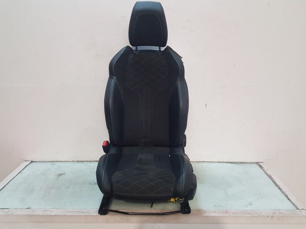 STOEL LINKS VOOR 208 II (UB / UH / UP) (|9821954880|), Dhr. J. Ham, Gebruikt, Administratie@autoham.nl, Peugeot