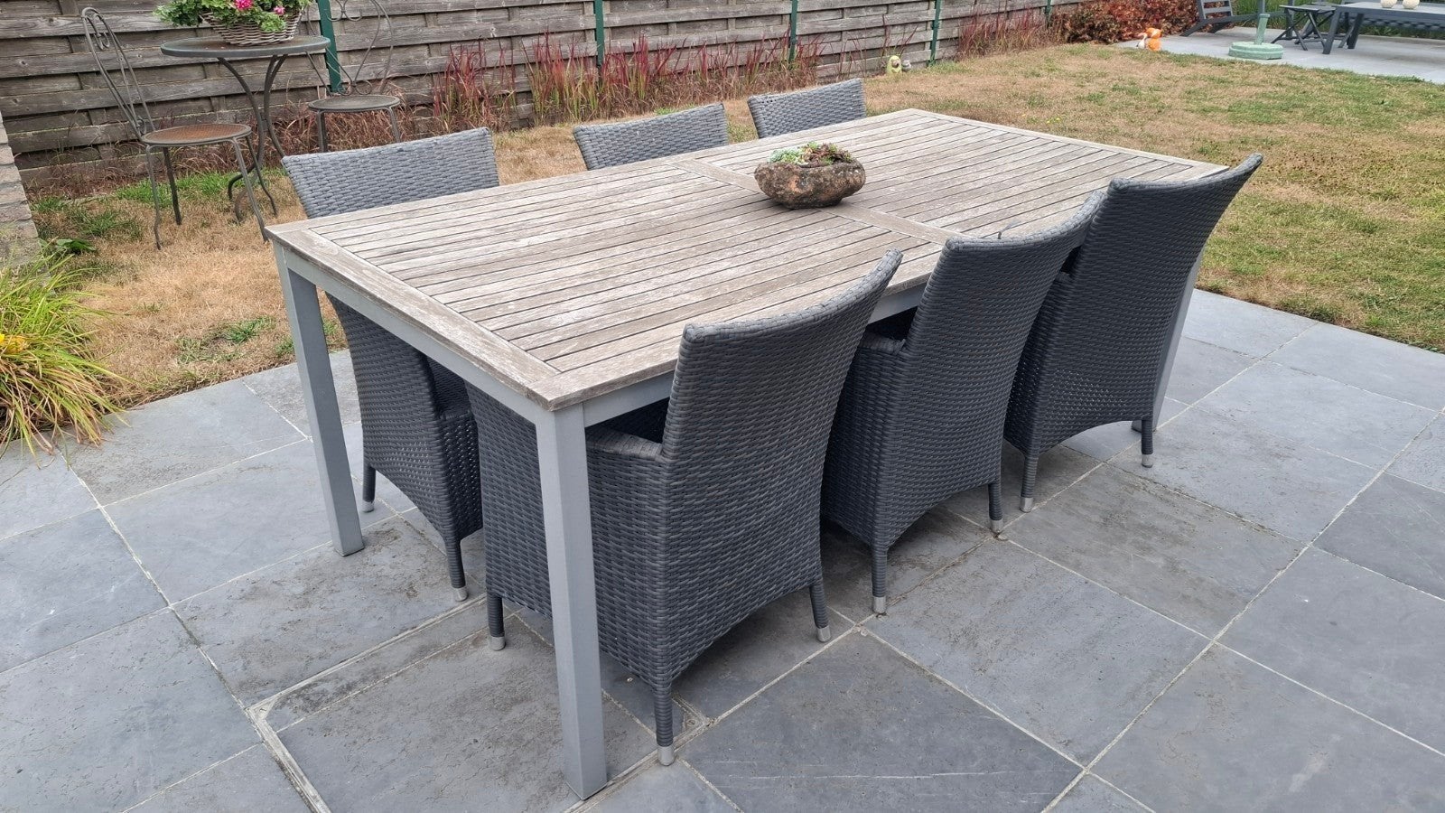 TUINTAFEL : STOELEN GRATIS, Enlèvement